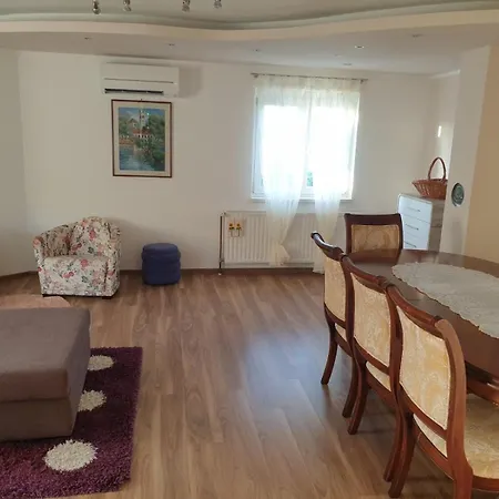 House Hanan *